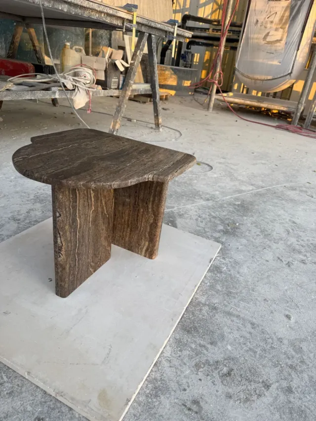 Mesita auxiliar travertino