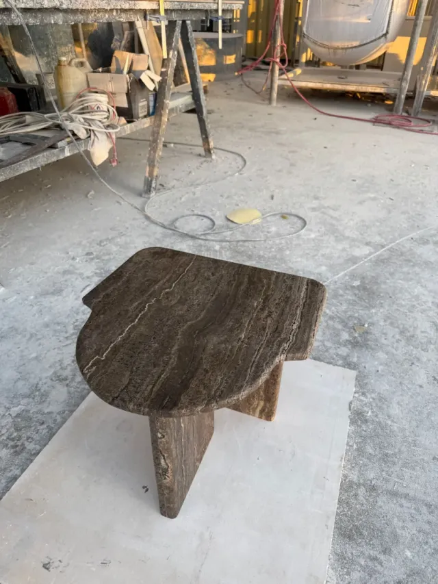 Mesita auxiliar travertino