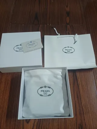 Cinturón Prada Negro Triángulo Logo