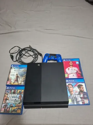 PS4 Negra + 4 Juegos