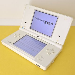 Nintendo DSi Bianco Console Portatile + Scatola
