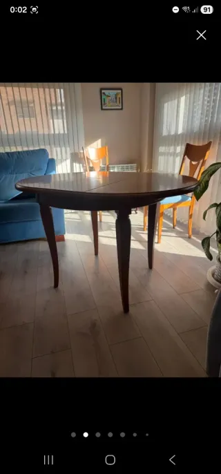 Mesa redonda extensible y 4 sillas madera