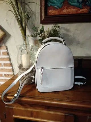 Bolso Mochila Stradivarius Blanco