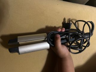 Plancha de cabello con cable