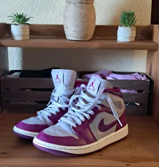 Nike Air Jordan 1 Mid