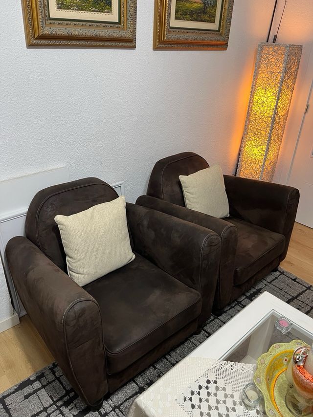 Pareja de sillones efecto piel vuelta