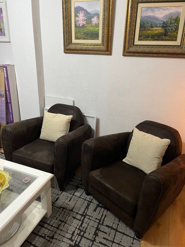 Pareja de sillones efecto piel vuelta