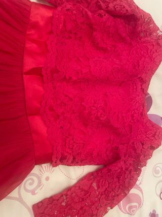 Vestido rojo encaje y tul 