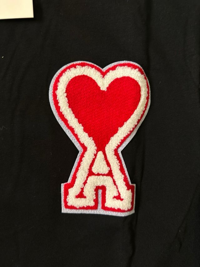 Camiseta Ami Paris Negra