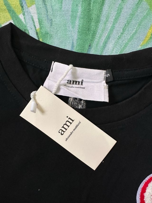 Camiseta Ami Paris Negra