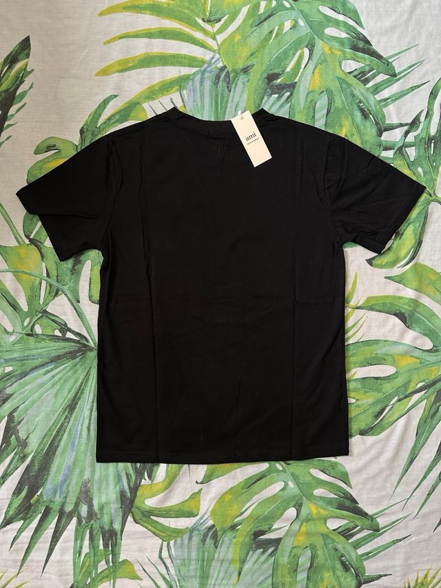 Camiseta Ami Paris Negra