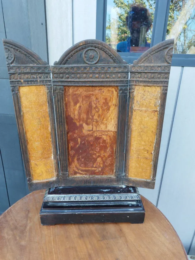 Trittico decorativo in legno