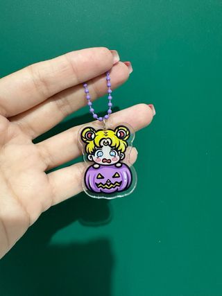 Llavero acrílico hecho a mano