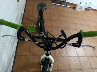 Bicicleta BMX Mondraker