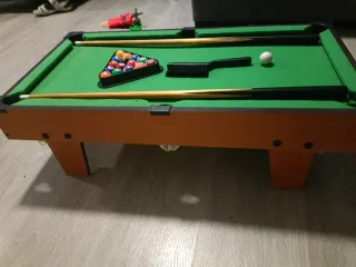 Mesa de billar pequeña