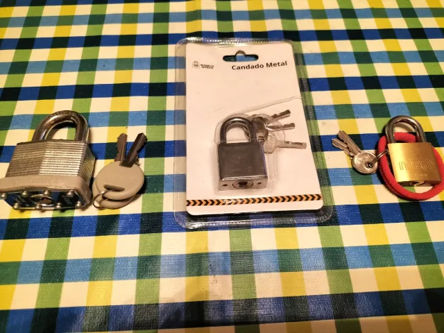 Lote 3 Candados Metálicos con Llaves