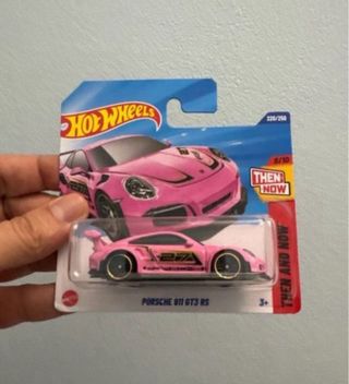 Hot Wheels Porsche 911 GT3 RS Rosa