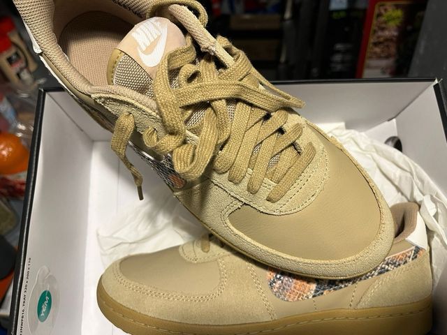 Nike Field General Talla 41 Beige/Multicolor