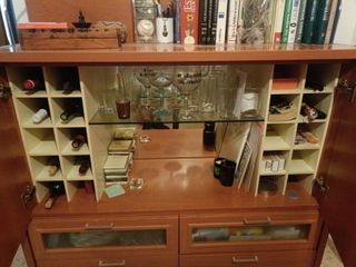 Mueble comedor cerezo: botellero,cajons.Con Ruedas