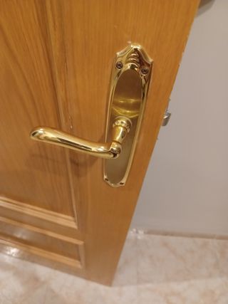 Puertas madera ciegas y con cristales