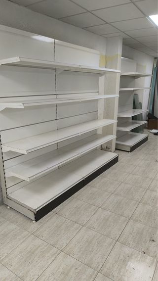 Expositores/Estanterías Metálicas y Cristal Conju