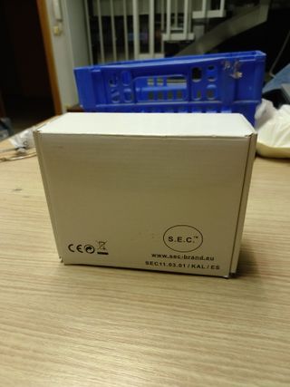 Cámara @Tech DIG-600XS. En su caja