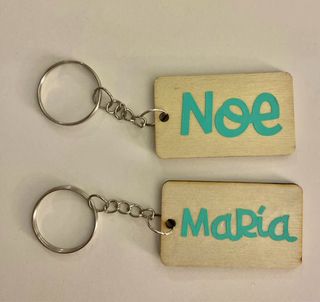 Llaveros madera personalizados nombres