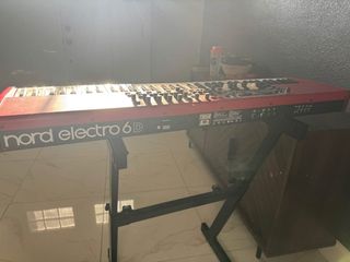 Teclado Nord Electro 6D 73
