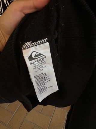 Sudadera Quiksilver Negra Estampada