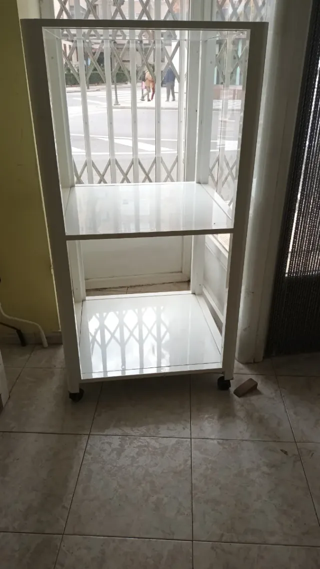 Estanterías aluminio con ruedas