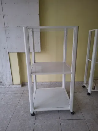 Estanterías aluminio con ruedas