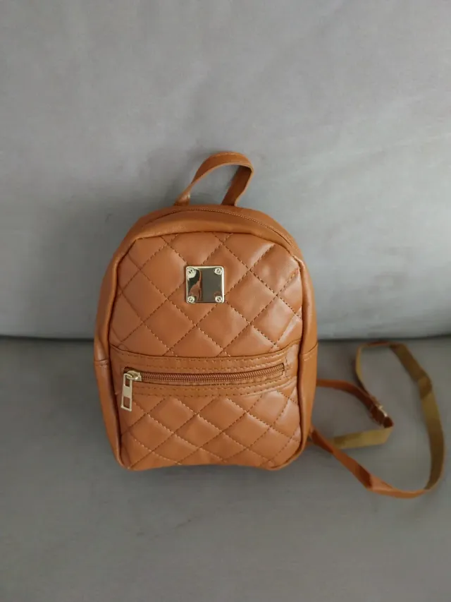 Mochila mini acolchada