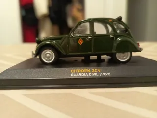Coche Colección Altaya Citroën 2CV Guardia Civil