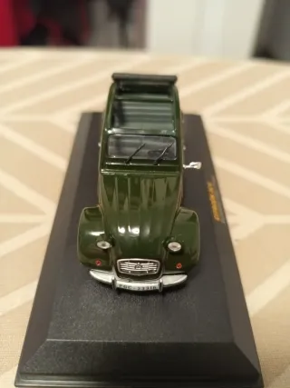 Coche Colección Altaya Citroën 2CV Guardia Civil