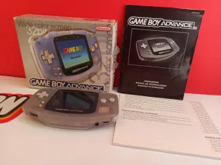 CONSOLA GAMEBOY ADVANCE TRANSPARENTE CON CAJA