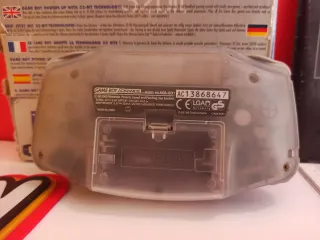 CONSOLA GAMEBOY ADVANCE TRANSPARENTE CON CAJA