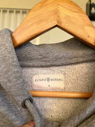 Sudadera gris Álvaro Moreno