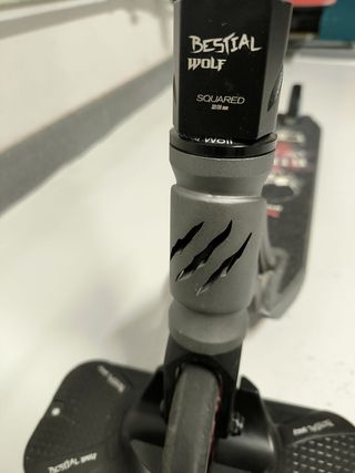 Patinete Pro Custom Negro/Rojo