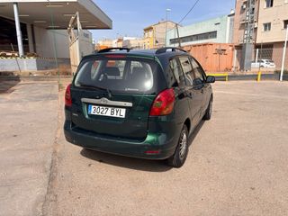 Toyota Verso 2001