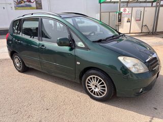 Toyota Verso 2001