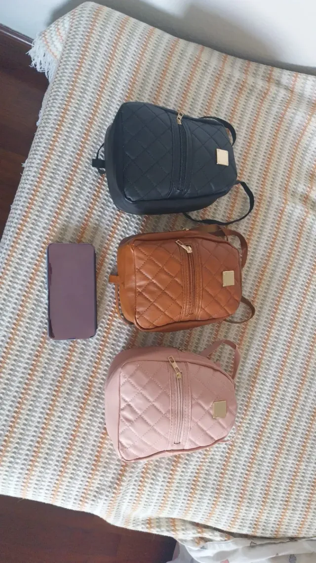 Mini mochila acolchada