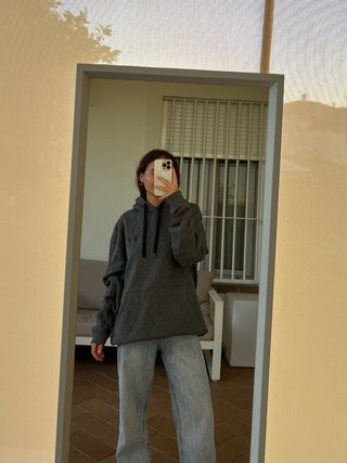 Sudadera Under Armour gris