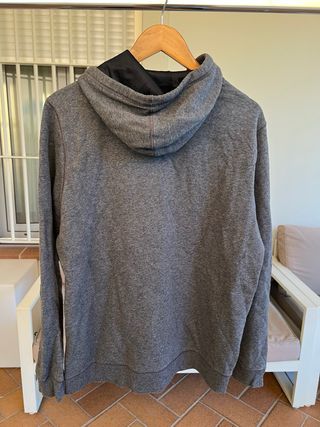 Sudadera Under Armour gris