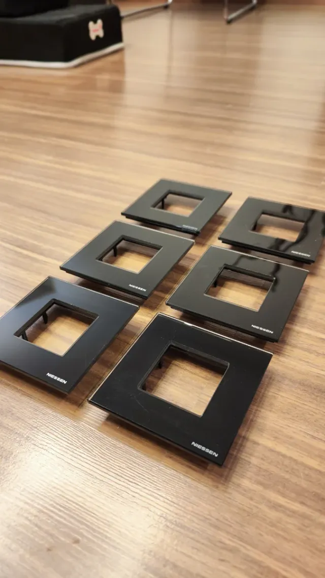 Marcos de cristal Niessen negros