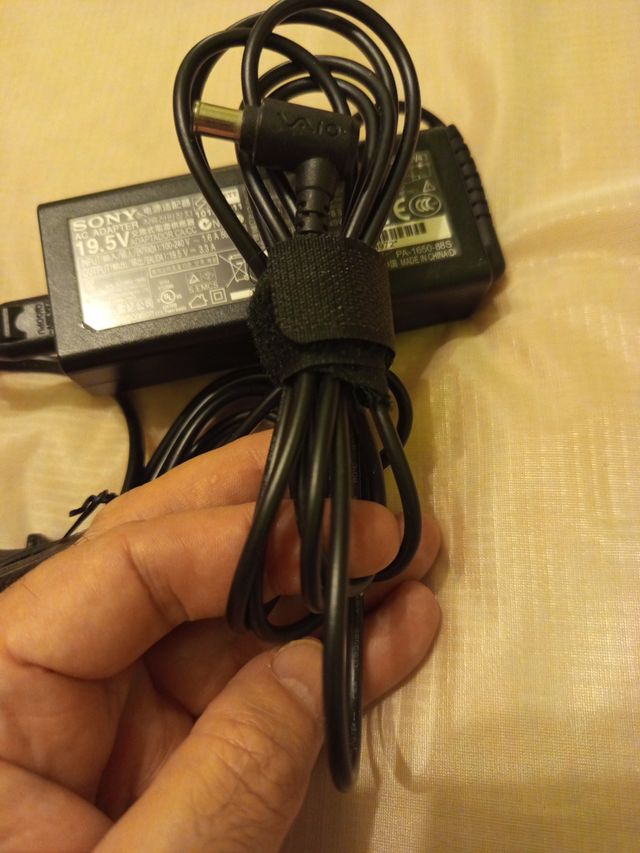 Sony Vaio VGP-AC1943 19.5V Adaptador de Alimentação