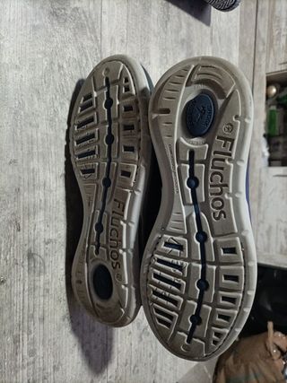 Zapatillas deportivas azul marino piel FLUCHOS