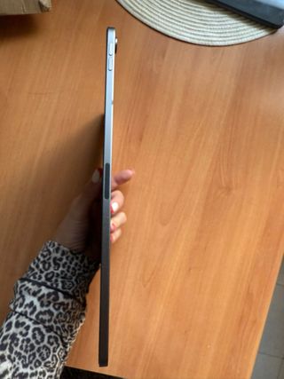 iPad Pro 11” 2018 64GB + teclado y lápiz 