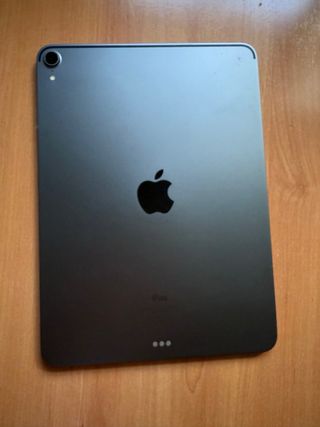 iPad Pro 11” 2018 64GB + teclado y lápiz 