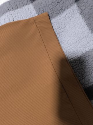 Falda larga marrón con abertura al costado