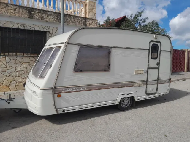 Caravana 750kg con documentación